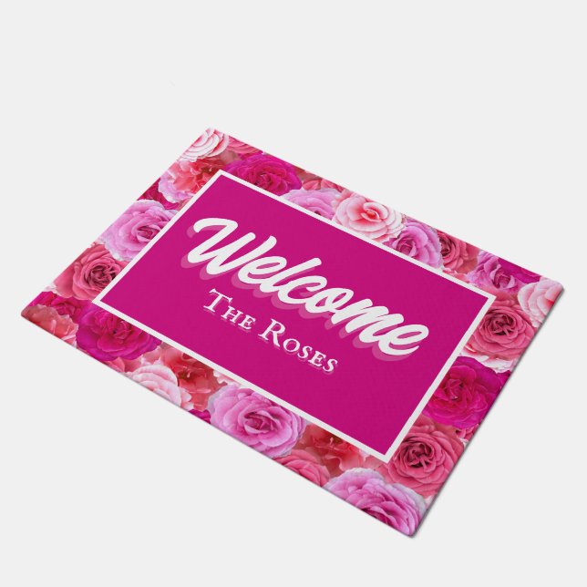 Tapete Bem-vindo à Entrada Personalizada com Floral Rosa (Inclinado)