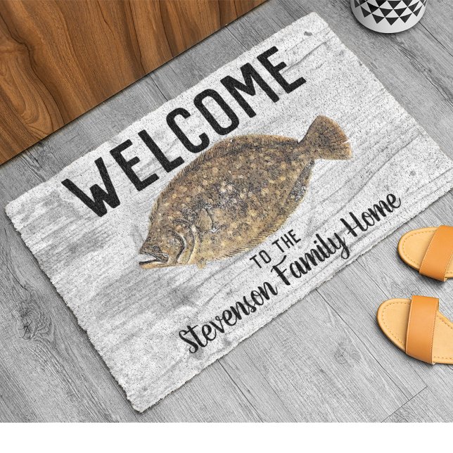 Tapete Bem-vindo Nome da Família de Solha de Pesca Russo (Flounder Fishing Welcome Doormat.)