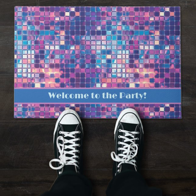 Tapete Bola de Disco Azul e Roxo do Groovy Personalizada (Groovy blue and purple disco ball personalized doormat)