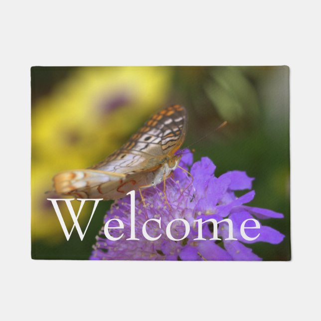 Tapete Borboleta branca de pavão em floração roxa (Frente)