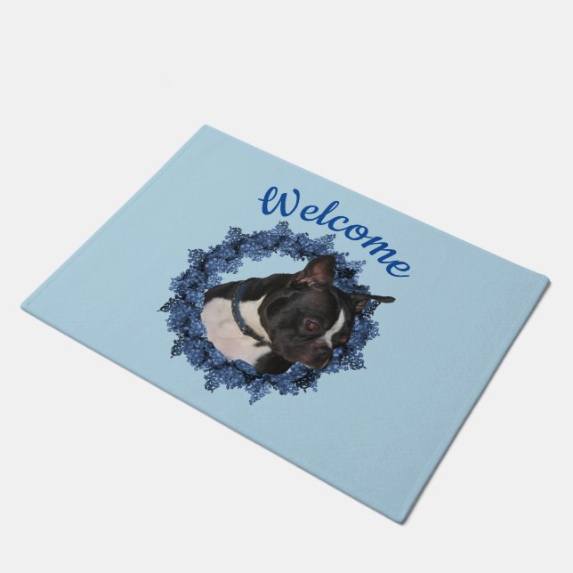 Tapete Boston Terrier Dog Floral Wreath Bem-vindo (Inclinado)