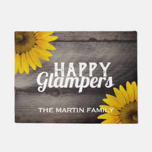 Tapete Campistas Glam de madeira rústicos Glampers feliz