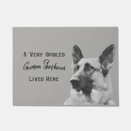 Tapete Cão de german shepherd muito estragado