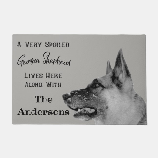 Tapete Cão de german shepherd muito estragado (Frente)