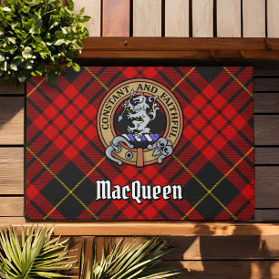 Tapete Clan MacQueen Crest sobre Tartan