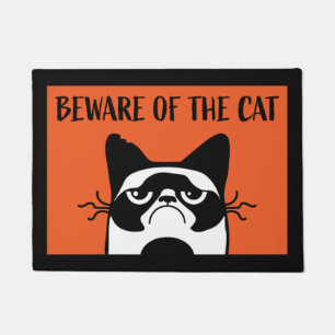 TAPETE CUIDADO COM A PORTA DO GATO
