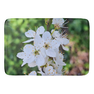 Tapete De Banheiro Árvore em Flor na Primavera Romênia – Fotografia d