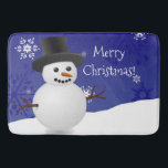 Tapete De Banheiro Blue Snowman Winter Scense Christmas Bath Mat<br><div class="desc">Adicione um toque de feriado ao seu banho com este malvado Blue Snowman Winter Scene Christmas Bath Mat. Bath mat design apresenta um feliz boneco de neve em uma cena de neve contra um fundo azul real adornado com flocos de neve de cor correspondente. Itens adicionais de presentes e feriados...</div>