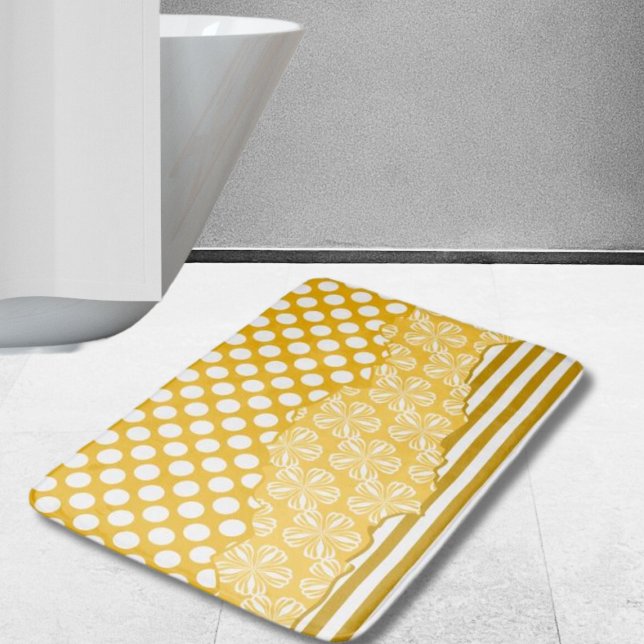 Tapete De Banheiro Bolinhas Floral em camadas de riscas alegres Amare (Joyful Stripes Floral Polka Dot Layered Yellow Bath Mat)