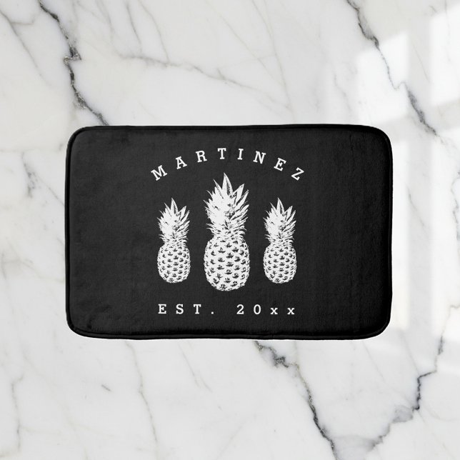 Tapete De Banheiro Casaco de banho personalizado de fruta de ananás p (black pineapple bath mat)
