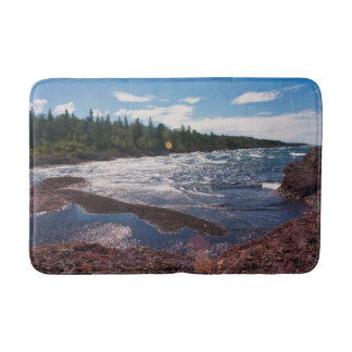 Tapete De Banheiro Costa de Rocha Vermelha – Lago Superior, U.P.