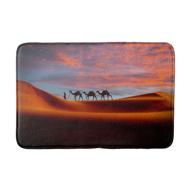 Tapete De Banheiro Desertos | Man & Camels in the Sand Dunes (Frente)