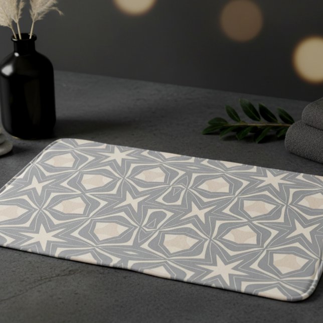 Tapete De Banheiro Duas Estrelas De Beige Tonelada E Cinza (Bathmats that say ‘you’re the main character. Strong timeless design for the strong and fearless.)
