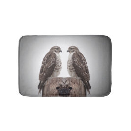 Tapete De Banheiro Falcões em um cargo