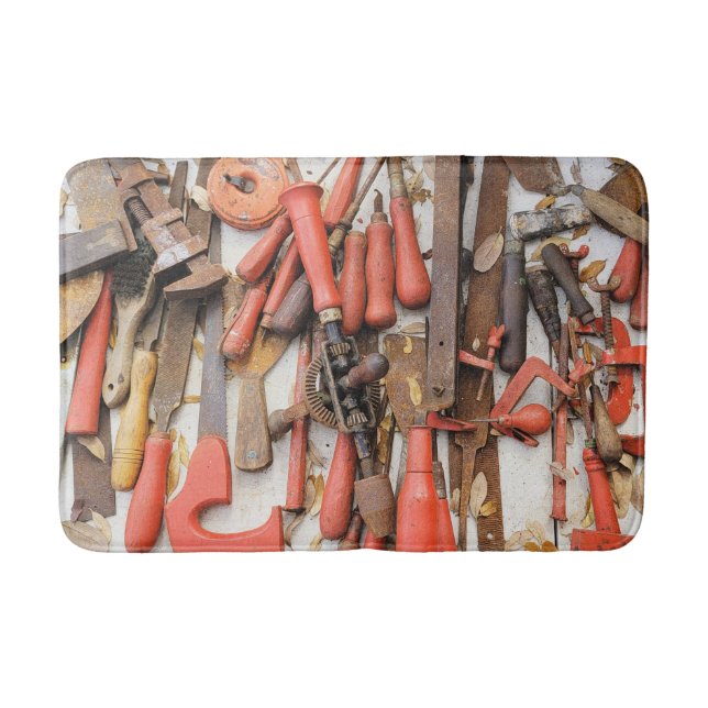 Tapete De Banheiro Ferramenta Antiguamente Rustic Red Man (Frente)