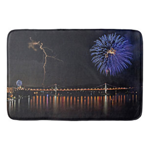 Tapete De Banheiro Fireworks Com Relâmpago