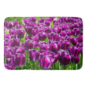 Tapete De Banheiro Grande campo de tulipas roxas