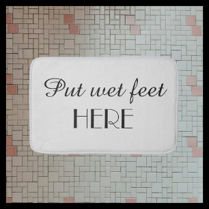 Tapete De Banheiro Gray & Black Funny Put Wet Feet Here Plush