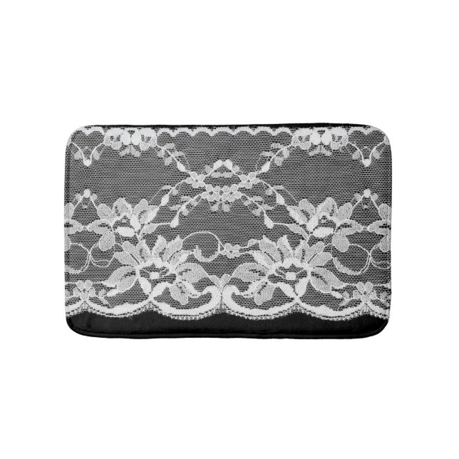 Tapete De Banheiro Lace floral branco: fundo preto. (frente)