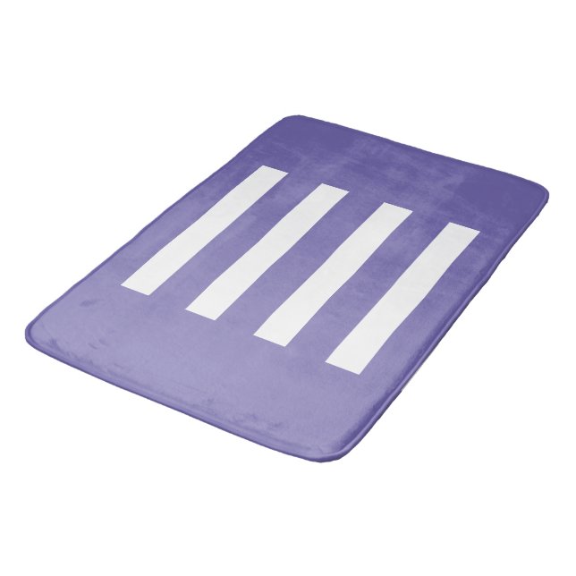 Tapete De Banheiro Listras no meio. Periwinkle e branco. (Angulado)