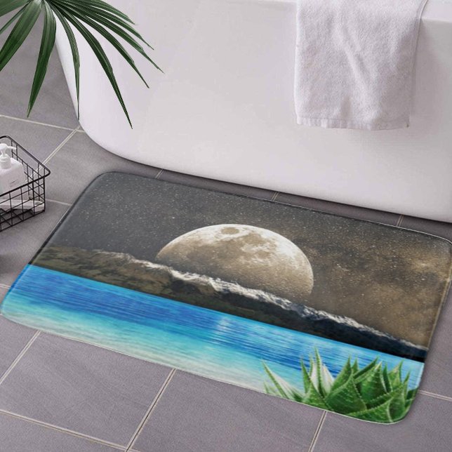Tapete De Banheiro Lua E Praia (Moon And Beach Bath Mat by Looly Elzayat
)
