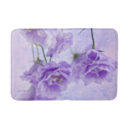 Tapete De Banheiro Macro Flores de Campanela Roxas