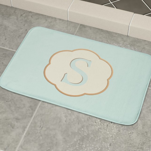 Tapete De Banheiro Monograma Elegante Robin Egg Blue Bath Mat (Add your initial to this elegant robin egg blue bath mat)