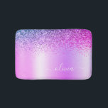 Tapete De Banheiro Monograma Script Purple Glitter Giration Name<br><div class="desc">Folha Roxa Folha Metálica Brilhante Metálica Brilhante Metálica Bruta Monograma Nome Mats. Isso faz a formatura perfeita,  aniversário,  casamento,  chá de panela,  aniversário,  chá de fraldas ou presente de festa de solteira para alguém que ama luxo de vidro e estilos quíticos.</div>
