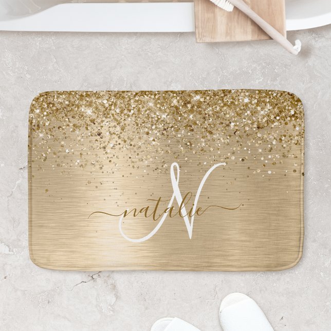 Tapete De Banheiro Nam Monograma de Impressão de Glitter Metálico Bru (A glamorous gold brushed metal glitter bath mat with your name and monogram)