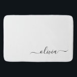 Tapete De Banheiro Nome do Monograma Girly de Script Moderno Branco N<br><div class="desc">Bath Mats do Nome do Monograma Simples Preto e Branco. Isso faz a formatura perfeita,  aniversário,  casamento,  chá de panela,  aniversário,  chá de fraldas ou presente de festa de solteira para alguém que ama luxo de vidro e estilos quíticos.</div>