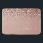 Tapete De Banheiro Rapariga do Monograma de Script Brilhante Cor-de-r<br><div class="desc">Rosa Dourado - Corresponder Bath Bath do Script de Letra Minúscula Cinza Esfaia Cinza Esfarelo. Isso faz a formatura perfeita,  aniversário,  casamento,  chá de panela,  aniversário,  chá de fraldas ou presente de festa de solteira para alguém que ama luxo de vidro e estilos quíticos.</div>