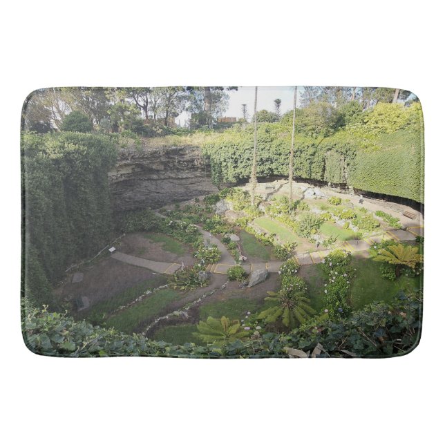 Tapete De Banheiro Santuário Oculto de Umpherston Sinkhole (Frente)
