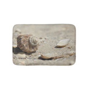 Tapete De Banheiro Seashells na areia pelo mar