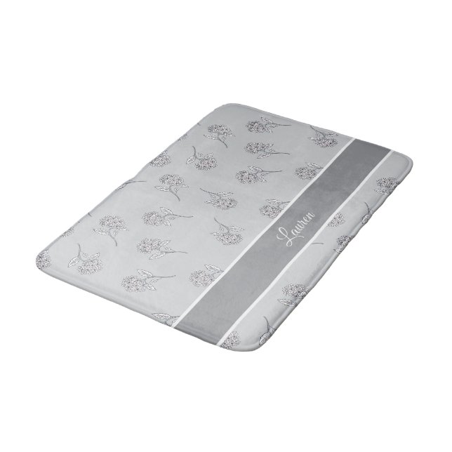 Tapete De Banheiro Timeless Botanical Bloom Soft Grey Monogram  (Angulado)
