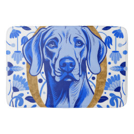 Tapete De Banheiro Weimaraner peering thru the letter "O" in Gold