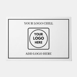 Tapete de entrada com logotipo minimalista em pret