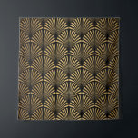 Tapete De Parede Art Deco: Escalas Douradas Pretas.<br><div class="desc">Art Deco Pattern. Fundo preto e ouro sem costura. Escala ou concha o ornamento crocante. Design geométrica minimalista. Linhas de safra. Motivos dos anos 1920-30. Ilustração vintage de luxo Roaring 20s Charm. Fundo preto e ouro elegante. Motivos geométricos elegantes no estilo de vintage. Aproveite a vibração do Art Deco! Víblias...</div>