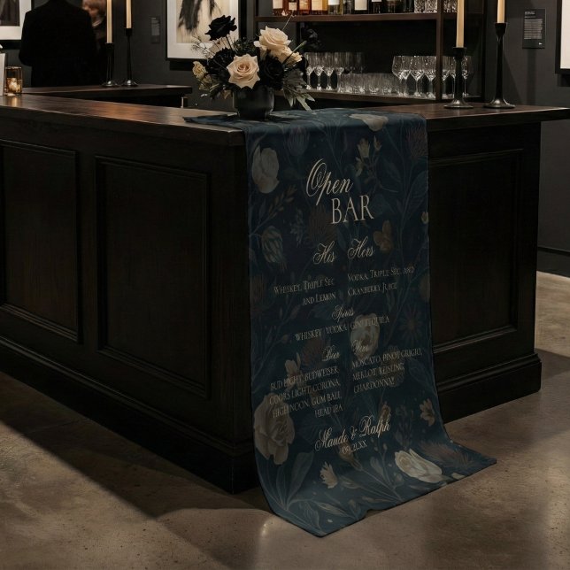 Tapete De Parede Bar Aberto e Bebida de Assinatura Casamento Floral (Give your open bar and added touch of elegance with this Open Bar Tapestry!)