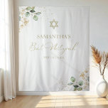 Tapete De Parede Bat Mitzvah Watercolor Backdrop | Greenery Gilded<br><div class="desc">Procurando levar sua decoração do Bat Mitzvah para o próximo nível? Veja nossa Coleção Eucalyptus Greenery Bat Mitzvah! Com sua estética natural e exuberante,  você criará uma celebração para se lembrar. Descubra dicas e ideias para incorporar esses sotaques incríveis na sua celebração de hoje! ✨</div>