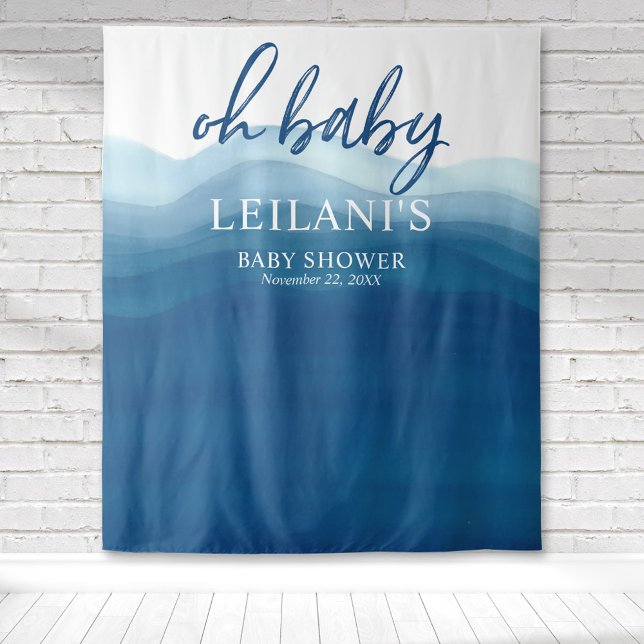Tapete De Parede Bem-vindo ao Chá de Bebê Tomboy com Fundo Degrê Az (Oh baby blue ombre watercolor tapestry perfect for a beach baby shower and is a perfect backdrop.)