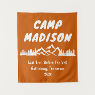 Tapete De Parede Camp Bachelorette Mountain Party Sign