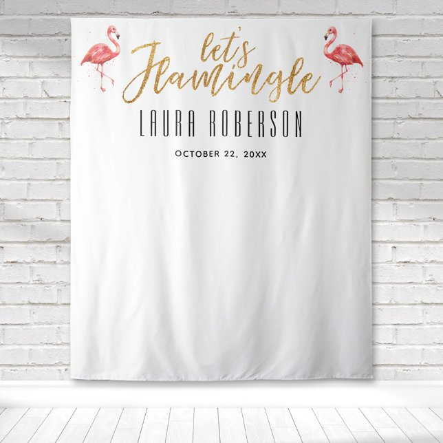 Tapete De Parede Cena de Chuveiro de Noiva Let's Flamingle (Let's Flamingle shower  welcome tapestry with pink flamingos great for photo ops and backdrops.)
