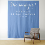 Tapete De Parede Cena de Fundo Ela Disse Sim - Chuveiro de Noiva -<br><div class="desc">Seus convidados AMARÃO posar em frente a esta incrível cena de fundo! Isso é ótimo para qualquer evento: Casamento, Chuveiro de Noiva, Chuveiro de Bebê, Chuveiro de Casal, Revelação do Sexo, Festa de Aniversário de Casamento, Festa de Aniversário, etc! Altere facilmente o fundo para uma imagem ou cor! Visite nosso...</div>