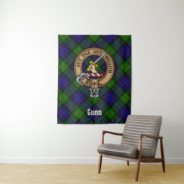 Tapete De Parede Clan Gunn Crest sobre Tartan (In Situ)