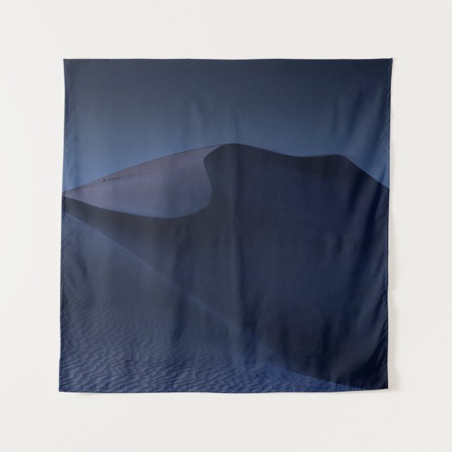 TAPETE DE PAREDE DESERT UNDER BLUE SKY DURING DAYTIME (Frente)