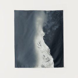 Tapete De Parede Escuridão e luz sobre as montanhas cobertas de nev