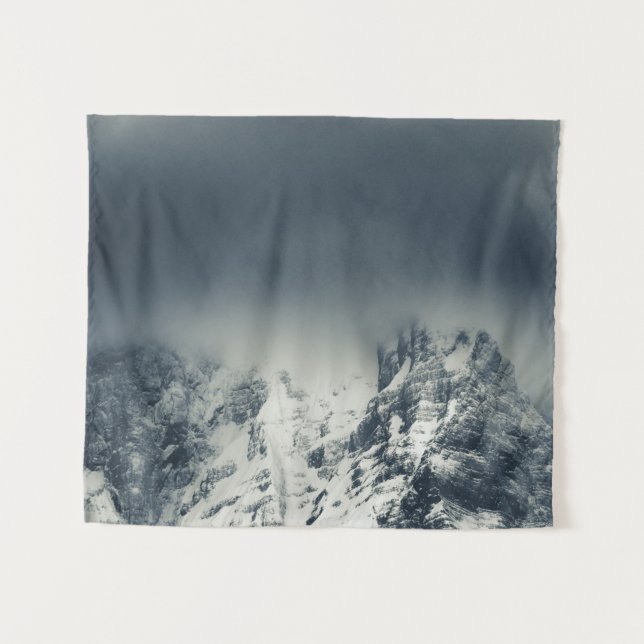 Tapete De Parede Escuridão e nuvens que cobrem a montanha (Frente (Horizontal))