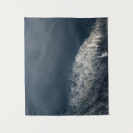 Tapete De Parede Escuridão e sol sobre a floresta de neve