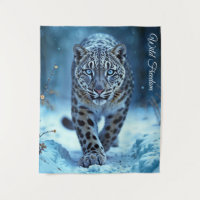 Floresta encantada de leopardo-da-neve selvagem