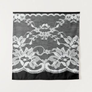 Tapete De Parede Lace floral branco: fundo preto.